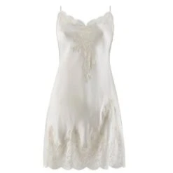 Aubade Nuisette En Soie Toi Mon Amour Nacre 10 Aubade Nuisette En Soie Toi Mon Amour Nacre -Sous Vêtement Soldes 1600x1600 aubade nuisette en soie toi mon amour nacre p3 14 11082021