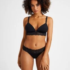 Aubade Slip Brésilien Sweetessence Noir 10 Aubade Slip Brésilien Sweetessence Noir -Sous Vêtement Soldes 1600x1600 aubade slip bresilien sweetessence noir p3 44 10082022