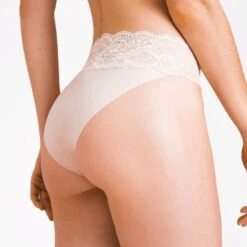 Aubade Slip Brésilien Sweetessence Skin -Sous Vêtement Soldes 1600x1600 aubade slip bresilien sweetessence skin p1 40 23052022