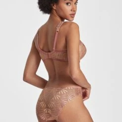 Aubade Soutien-Gorge Plunge Coque Sensory Illusion Silk Rose -Sous Vêtement Soldes 1600x1600 aubade soutien gorge plung coque sensory illusion silk rose p2 26 06072022