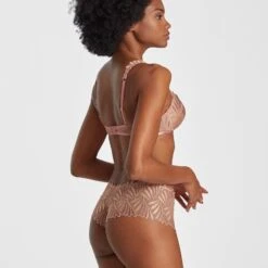 Aubade Soutien-Gorge Plunge Coque Sensory Illusion Silk Rose -Sous Vêtement Soldes 1600x1600 aubade soutien gorge plung coque sensory illusion silk rose p4 26 06072022