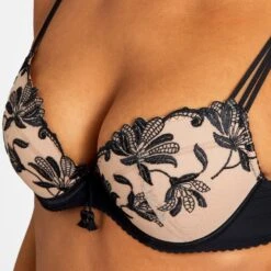 Aubade Soutien-Gorge Plunge Coussinet Lovessence Noir -Sous Vêtement Soldes 1600x1600 aubade soutien gorge plunge coussinet lovessence noir p3 42 15082022