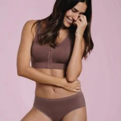 Bustier Pour Prothèses ANITA Care Lynn Rose Framboise 11 Bustier Pour Prothèses ANITA Care Lynn Rose Framboise -Sous Vêtement Soldes 1600x1600 bustier pour protheses anita care lynn berry p2 09 18082022