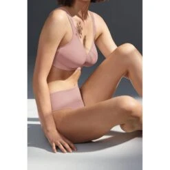 Soutien-Gorge Sans Armatures Rosa Faia Twin Bois De Rose 11 Soutien-Gorge Sans Armatures Rosa Faia Twin Bois De Rose -Sous Vêtement Soldes 1600x1600 soutien gorge allegement rosa faia twin bois de rose p5 19 09092021