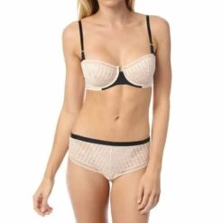 TRIUMPH Soutien-gorge Sublime Essence Poudre -Sous Vêtement Soldes 1600x1600 triumph soutien gorge sublime essence poudre p3 35 04042018